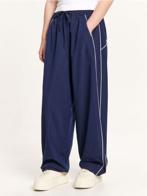 Spodnie męskie letnie ze sklepu: Cropp w kategorii: Spodnie męskie - zdjęcie 4198BBB-532-6969_699FL-59X