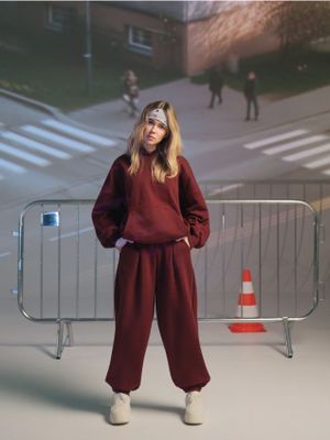 Bluza damska ze sklepu: Cropp w kategorii: Bluzy damskie - zdjęcie 4198BBB-532-6969_708IK-83X