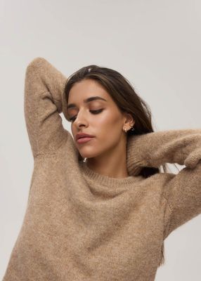 Sweter damski casual na zimę Diverse ze sklepu: Diverse w kategorii: Swetry damskie - zdjęcie 44D75FA-DAF-8163_10047943