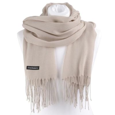 Szalik/chusta ze sklepu: Stylion w kategorii: Szaliki i chusty damskie - zdjęcie 4D4DD33-06F-2088_7037
