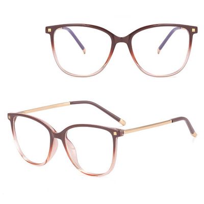 Okulary korekcyjne damskie ze sklepu: Stylion w kategorii: Okulary korekcyjne damskie - zdjęcie 4D4DD33-06F-2088_8809