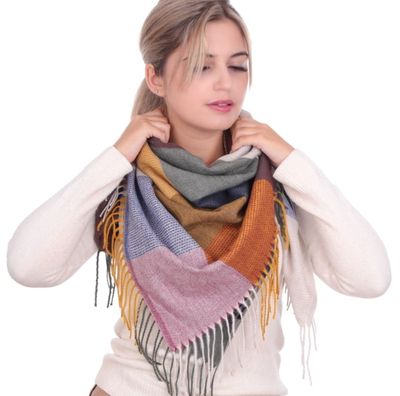 Szalik/chusta ze sklepu: Stylion w kategorii: Szaliki i chusty damskie - zdjęcie 4D4DD33-06F-2088_9557