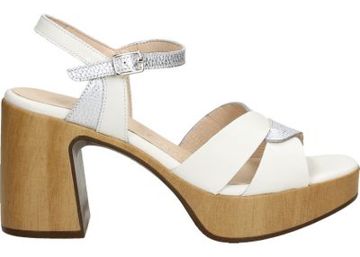 Sandały damskie eleganckie Wonders ze sklepu: Darbut w kategorii: Sandały damskie - zdjęcie 4EFD8BE-A55-9847_27497