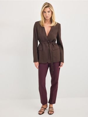 Spodnie damskie casual Mohito ze sklepu: Mohito w kategorii: Spodnie damskie - zdjęcie 55A556F-010-6967_030IL