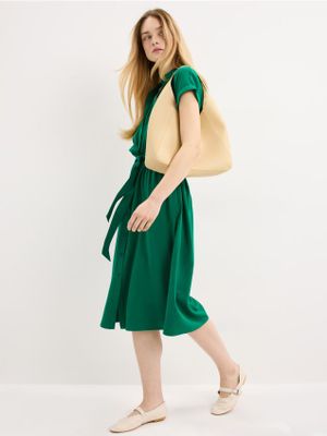 Sukienka casual Mohito ze sklepu: Mohito w kategorii: Sukienki - zdjęcie 55A556F-010-6967_082IS