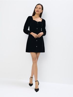 Sukienka casualowa Mohito ze sklepu: Mohito w kategorii: Sukienki - zdjęcie 55A556F-010-6967_104CH
