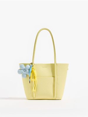 Shopper bag sportowa Mohito ze sklepu: Mohito w kategorii: Torby Shopper bag - zdjęcie 55A556F-010-6967_138IQ