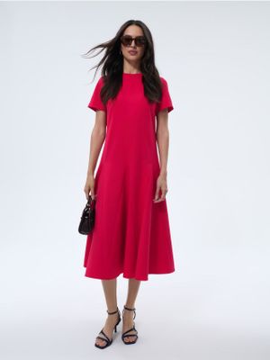 Sukienka oversize'owa Mohito ze sklepu: Mohito w kategorii: Sukienki - zdjęcie 55A556F-010-6967_335IL