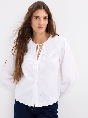 Bluzka damska zimowa Mohito ze sklepu: Mohito w kategorii: Bluzki damskie - zdjęcie 55A556F-010-6967_356JK