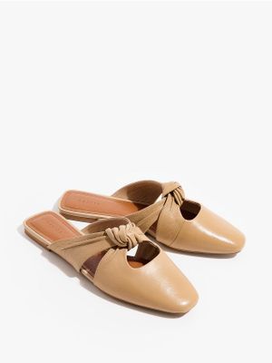 Klapki damskie casual Mohito ze sklepu: Mohito w kategorii: Klapki damskie - zdjęcie 55A556F-010-6967_374JO