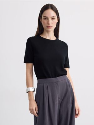 Sweter damski elegancki Mohito ze sklepu: Mohito w kategorii: Swetry damskie - zdjęcie 55A556F-010-6967_486KE