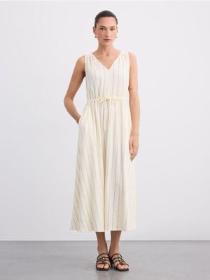 Sukienka Mohito ze sklepu: Mohito w kategorii: Sukienki - zdjęcie 55A556F-010-6967_490KU