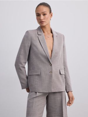 Marynarka Mohito ze sklepu: Mohito w kategorii: Marynarki damskie - zdjęcie 55A556F-010-6967_526LA