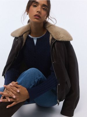 Sweter damski zimowy Mohito ze sklepu: Mohito w kategorii: Swetry damskie - zdjęcie 55A556F-010-6967_528EQ