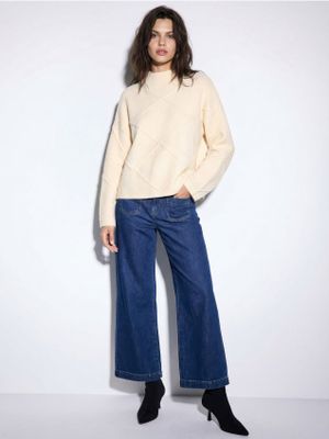 Mohito - Sweter damski zimowy ze sklepu: Mohito w kategorii: Swetry damskie - zdjęcie 55A556F-010-6967_562EQ