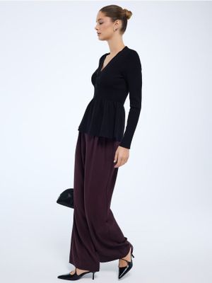 Sweter damski Mohito ze sklepu: Mohito w kategorii: Swetry damskie - zdjęcie 55A556F-010-6967_594EQ