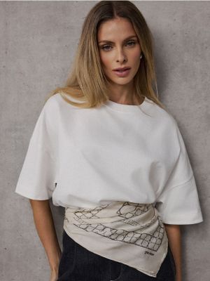Bluzka damska wiosenna casual Mohito ze sklepu: Mohito w kategorii: Bluzki damskie - zdjęcie 55A556F-010-6967_660IX