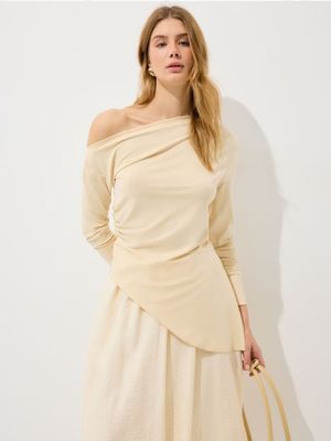 Bluzka damska casual Mohito ze sklepu: Mohito w kategorii: Bluzki damskie - zdjęcie 55A556F-010-6967_734KK