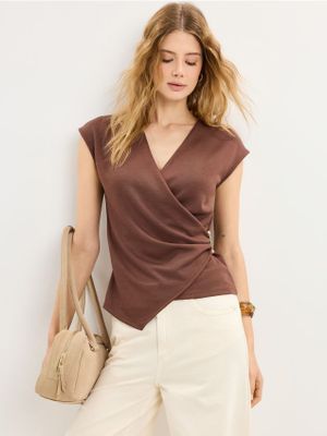 Bluzka damska casual Mohito ze sklepu: Mohito w kategorii: Bluzki damskie - zdjęcie 55A556F-010-6967_801KK