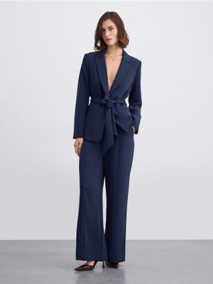 Spodnie damskie eleganckie Mohito ze sklepu: Mohito w kategorii: Spodnie damskie - zdjęcie 55A556F-010-6967_840MC