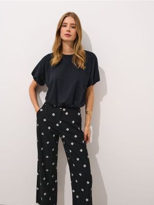 Bluzka damska elegancka Mohito ze sklepu: Mohito w kategorii: Bluzki damskie - zdjęcie 55A556F-010-6967_895HE
