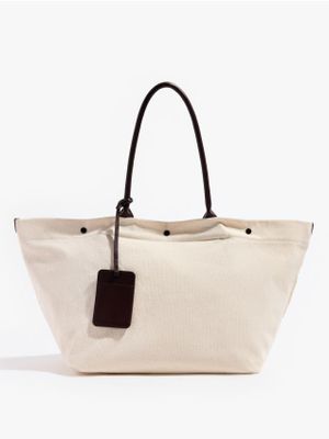 Shopper bag casual Mohito ze sklepu: Mohito w kategorii: Torby Shopper bag - zdjęcie 55A556F-010-6967_899IQ