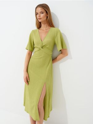 Sukienka casual Mohito ze sklepu: Mohito w kategorii: Sukienki - zdjęcie 55A556F-010-6967_953GE