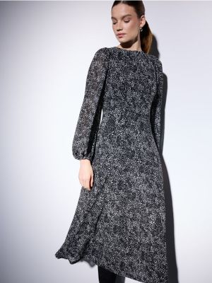 Mohito - Sukienka casualowa ze sklepu: Mohito w kategorii: Sukienki - zdjęcie 55A556F-010-6967_960GE