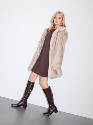 Sukienka letnia casual Mohito ze sklepu: Mohito w kategorii: Sukienki - zdjęcie 55A556F-010-6967_975GE