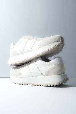 Buty sportowe damskie eleganckie ze sklepu: Estro w kategorii: Buty sportowe damskie - zdjęcie 5A36CC-E79-13791_15483733934428