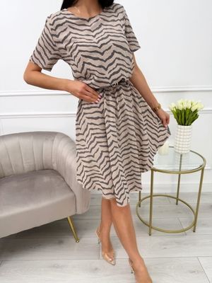 Sukienka na wiosnę casual ModnaKiecka.pl ze sklepu: ModnaKiecka.pl w kategorii: Sukienki - zdjęcie 64ECE52-355-6290_23067362