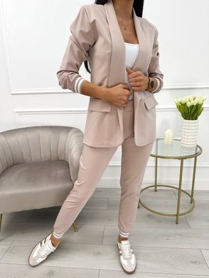 Komplet casual ModnaKiecka.pl ze sklepu: ModnaKiecka.pl w kategorii: Komplety i garnitury damskie - zdjęcie 64ECE52-355-6290_23067679