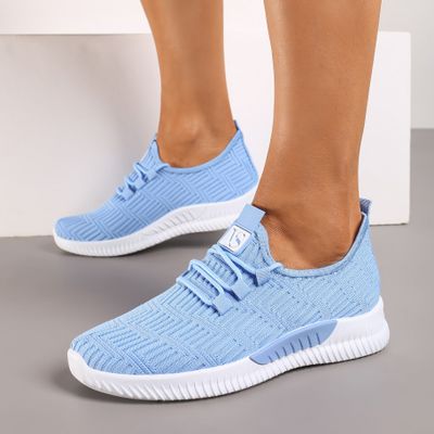 Buty sportowe damskie casual Renee ze sklepu: renee.pl w kategorii: Buty sportowe damskie - zdjęcie 6BEED23A-9DF-769_114994