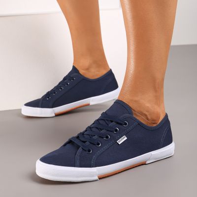 Trampki damskie casual Renee ze sklepu: renee.pl w kategorii: Trampki damskie - zdjęcie 6BEED23A-9DF-769_123742
