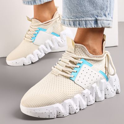 Renee - Buty sportowe damskie na wiosnę ze sklepu: renee.pl w kategorii: Buty sportowe damskie - zdjęcie 6BEED23A-9DF-769_174536