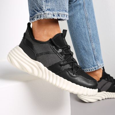 Buty sportowe damskie Renee ze sklepu: renee.pl w kategorii: Buty sportowe damskie - zdjęcie 6BEED23A-9DF-769_226479