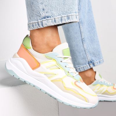 Buty sportowe damskie w nadruki casualowe Renee ze sklepu: renee.pl w kategorii: Buty sportowe damskie - zdjęcie 6BEED23A-9DF-769_229794