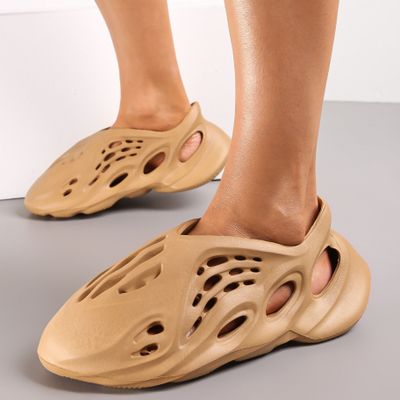 Buty sportowe damskie casual Renee ze sklepu: renee.pl w kategorii: Buty sportowe damskie - zdjęcie 6BEED23A-9DF-769_231204