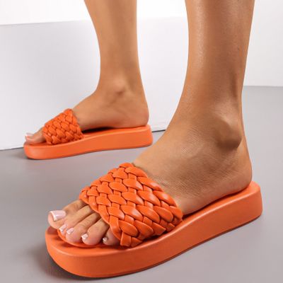 Klapki damskie letnie Renee ze sklepu: renee.pl w kategorii: Klapki damskie - zdjęcie 6BEED23A-9DF-769_247983