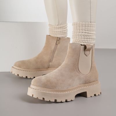 Botki casual Renee ze sklepu: renee.pl w kategorii: Botki - zdjęcie 6BEED23A-9DF-769_284306