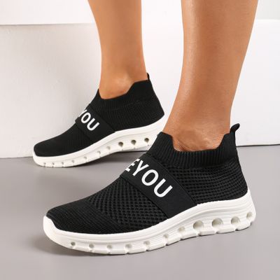 Buty sportowe damskie casualowe Renee ze sklepu: renee.pl w kategorii: Buty sportowe damskie - zdjęcie 6BEED23A-9DF-769_299934