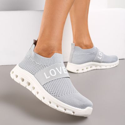 Buty sportowe damskie Renee ze sklepu: renee.pl w kategorii: Buty sportowe damskie - zdjęcie 6BEED23A-9DF-769_299938