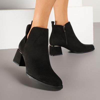 Botki casual Renee ze sklepu: renee.pl w kategorii: Botki - zdjęcie 6BEED23A-9DF-769_349095