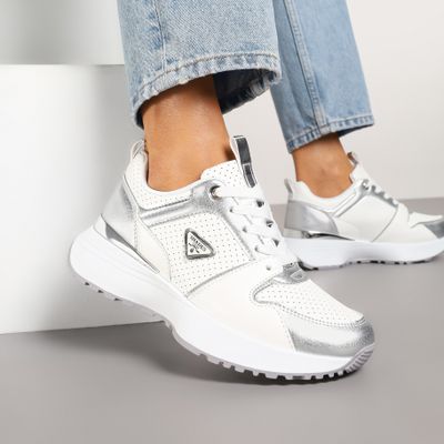Buty sportowe damskie Renee ze sklepu: renee.pl w kategorii: Buty sportowe damskie - zdjęcie 6BEED23A-9DF-769_368791