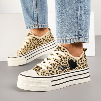 Trampki damskie casualowe Renee ze sklepu: renee.pl w kategorii: Trampki damskie - zdjęcie 6BEED23A-9DF-769_369274