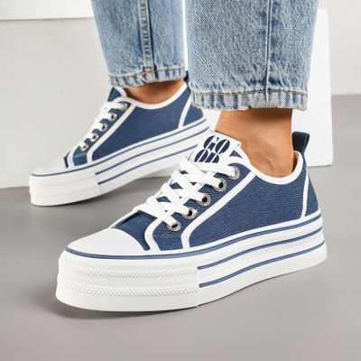 Trampki damskie casual Renee ze sklepu: renee.pl w kategorii: Trampki damskie - zdjęcie 6BEED23A-9DF-769_369358