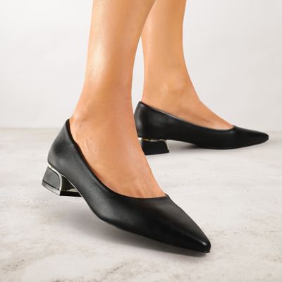 Czółenka Renee ze sklepu: renee.pl w kategorii: Czółenka - zdjęcie 6BEED23A-9DF-769_380628