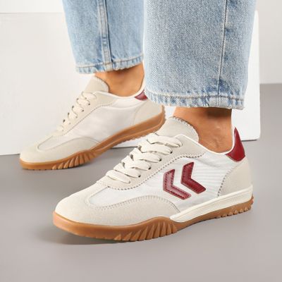 Buty sportowe damskie Renee ze sklepu: renee.pl w kategorii: Buty sportowe damskie - zdjęcie 6BEED23A-9DF-769_382563