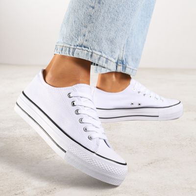 Trampki damskie casual Renee ze sklepu: renee.pl w kategorii: Trampki damskie - zdjęcie 6BEED23A-9DF-769_394644
