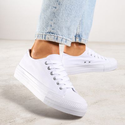 Trampki damskie casual Renee ze sklepu: renee.pl w kategorii: Trampki damskie - zdjęcie 6BEED23A-9DF-769_394646